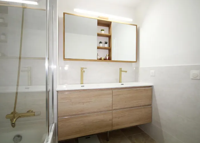 アパート The Penthouse