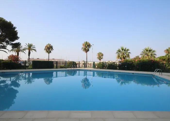 アパート The Penthouse