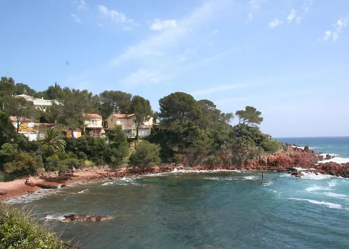 The Penthouse アパート *